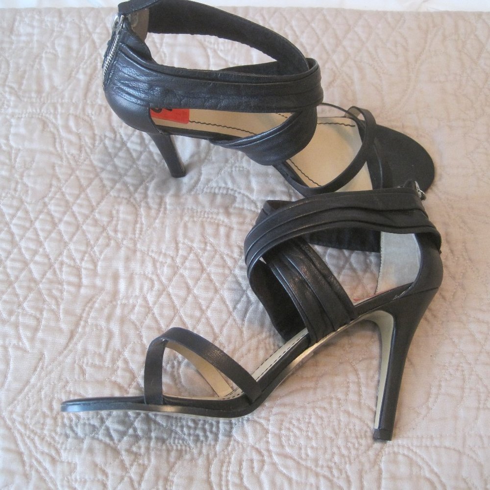 NINE WEST NWERLINA BLACK LEATHER STRAPPY HEELS